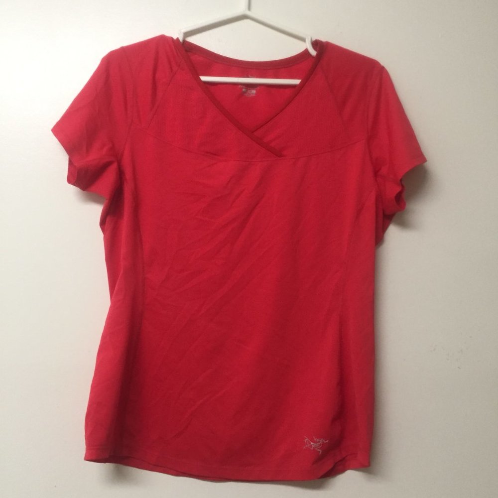 Arc'teryx Red Pink Athletic Top Polyester Blend Size Medium